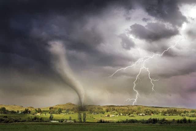 Tornado Dream Meaning