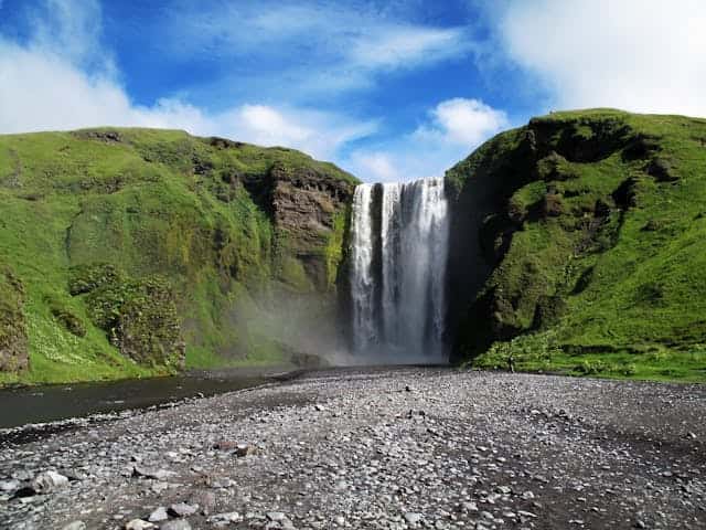 Water Flowing From The Mountain Dream Meaning