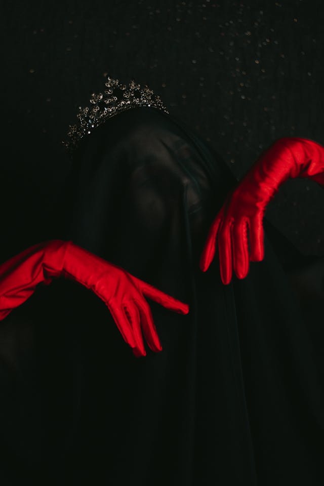 Red Gloves Dream Meaning